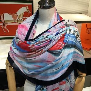 Colorful  pattern scarf